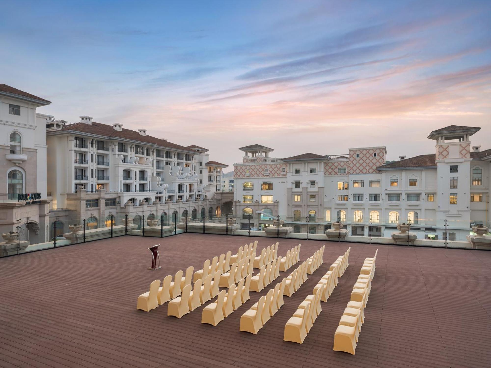 Four Points By Sheraton Yangjiang City Center Exterior foto